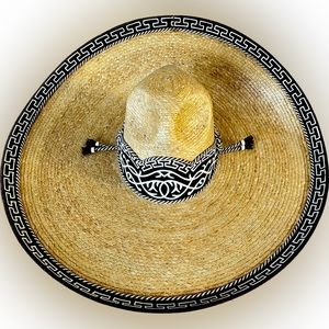 Sombrero Charro Fino de Paja Galoneado